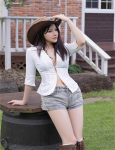 《红杏出墙》