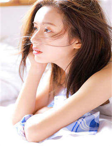 《日韩翘臀美女》