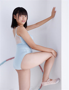 《铁血娇娃》