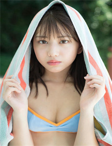 《吃奶视频》