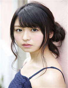 《童话村手机在线观》